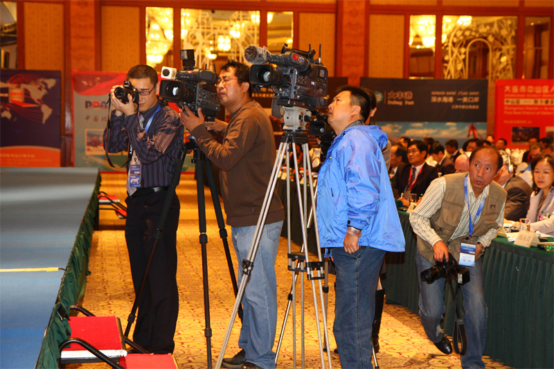 国内外多家媒体专题报道海运峰会