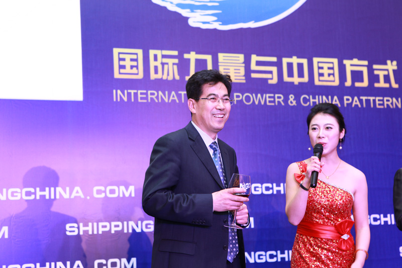 Mr. Kang Shuchun, CEO of ShippingChina Toasted on Behalf as the Organizer