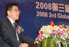 Mr. Kang Shuchun, CEO of Shippingchina.com is presenting the topic speech