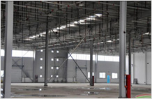 西安国际港务区建设有两座门式钢架结构的单层标准化仓库A1、A2，A1单面卸货型仓库和A2双面卸货型仓库，总建筑面积为3万平方米。